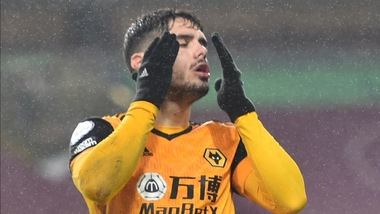 Wolves, paura per la nuova variante Covid: shopping vietato a tutti i tesserati