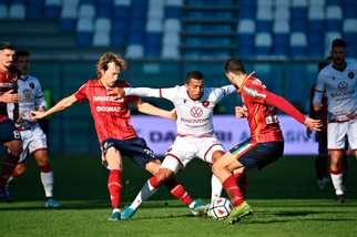 Reggiana-Reggina 0-1: rosso a Stavropoulos, poi il gol di Bellomo