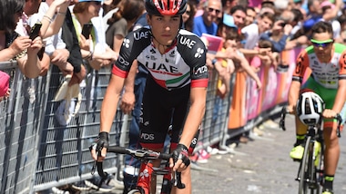 Uae Emirates, Conti out tre settimane: lussazione della clavicola