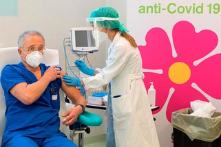 Coronavirus, Israele: vaccinate quasi 500mila persone in 9 giorni