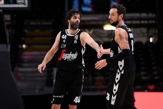 Belinelli-Teodosic, la Virtus Bologna riscatta il ko con Milano. Sorride Trieste