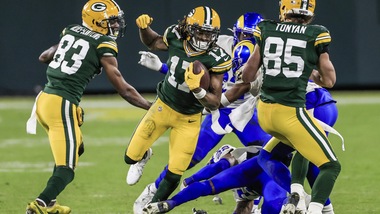 Taglio del nastro per la 26ª edizione della NFL