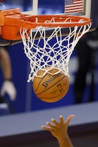 Manny Leaks, un centro da 203 centimetri