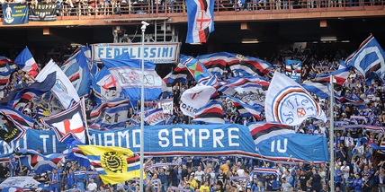 Sampdoria, striscione dei tifosi per festeggiare San Valentino