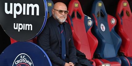 Crotone, Cosmi: "Col Napoli titolari Simy e Ounas"