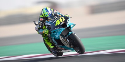 MotoGp, Valentino Rossi nelle retrovie: mai così male nelle prime due gare