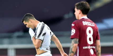 Ronaldo raggiunge Romario ma è uscito dal campo scuotendo la testa