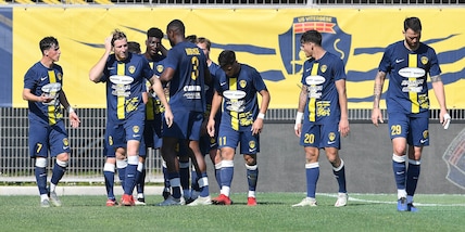 Serie C, Viterbese-Casertana 5-2: Maurizi inizia bene