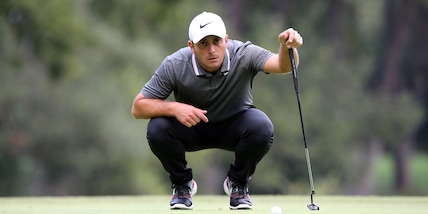 Golf, ranking: Molinari indietreggia, Johnson saldo al comando