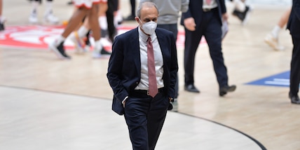 L'Olimpia attende l'Efes, Messina: "Non ci sarà Hines"