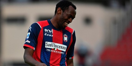 Il Crotone si fa "green": ecco le maglie speciali