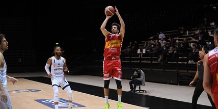 Fortitudo ko, Pesaro passa a Bologna 79-77