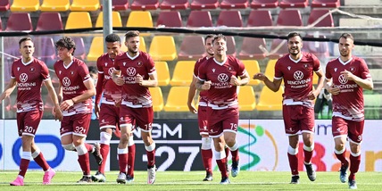 Reggina, 3-0 al Vicenza. Autogol di Valentini, poi Edera e Denis