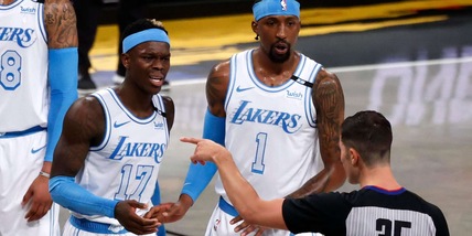 Nba, Phoenix in striscia vincente. Ko i Lakers, Curry da 53 punti