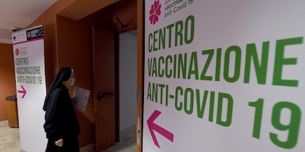 Vaccini, la decisione di Draghi: dal 2022 solo Pfizer e Moderna