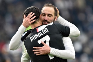Juve, Higuain: "Ronaldo, la barba lunga e il futuro, vi spiego"