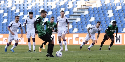 Sassuolo-Fiorentina 3-1, Berardi fa 101 e Iachini va ko