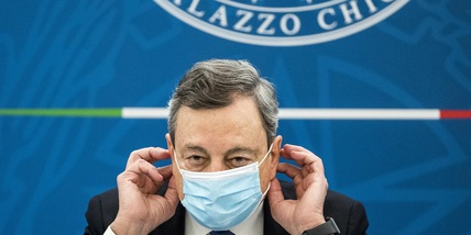 Covid, la bozza del nuovo decreto: "certificazione verde" per gli spostamenti