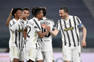 Juve-Parma 3-1: Alex Sandro e De Ligt rilanciano Pirlo