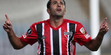 L'ex Inter Eder chiede i soldi a Suning...sui social!