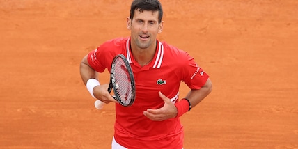 Vaccino, Djokovic shock: "Spero non obbligatorio per i tennisti"