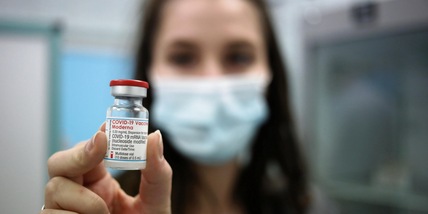 Vaccino Covid, terza dose di Moderna: il racconto di un volontario