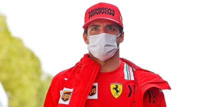 Ferrari, Sainz: "Critiche ad Alonso? Non ci si rende conto del livello dei piloti"