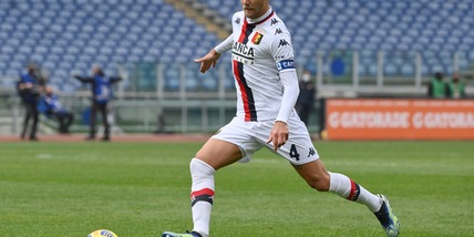 Genoa, problema muscolare per Criscito in allenamento
