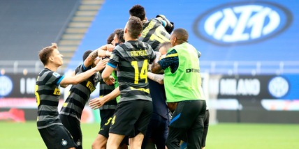 Inter a Crotone in pullman: la nebbia dirotta l'aereo a Lamezia