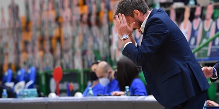 Sassari, Pozzecco sanzionato con dieci giorni di stop