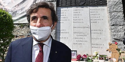 Superga, Cairo legge i nomi del Grande Torino: "Una vera emozione"