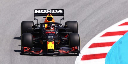 F1, Gp Spagna: Verstappen comanda le libere 3, terzo Leclerc davanti a Sainz