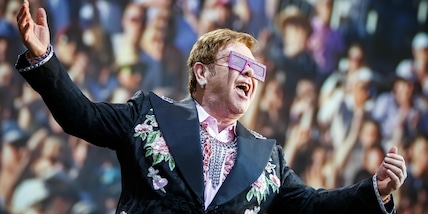 Elton John: "Non voglio più cantare quella canzone"