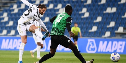 Moviola Sassuolo-Juve: Arthur di spalla, gol di Rabiot ok