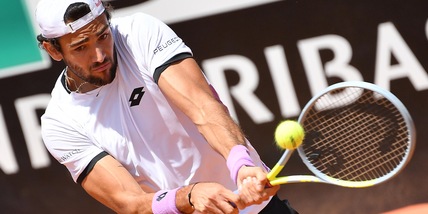 Berrettini battuto da Tsitsipas: addio agli Internazionali di tennis