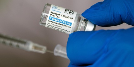 Covid, stop a mascherina e distanziamento per i vaccinati negli Usa