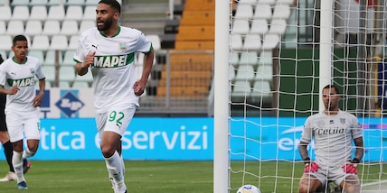 Bruno Alves e Defrel, gol spettacolari! Sassuolo corsaro a Parma