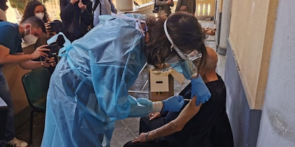 Covid: Brasile senza forniture, vaccinazioni dimezzate