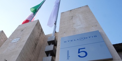 Stellantis saluta i vecchi dealer: pronto un piano per la nuova rete retail