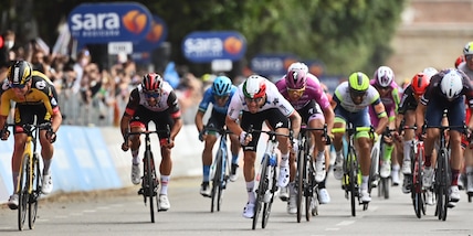 Giro d’Italia, la 13ª tappa a Nizzolo in volata! Bernal sempre leader