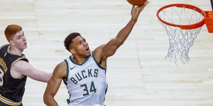 NBA, Milwaukee sul 2-0 con Miami. Denver-Portland in parità