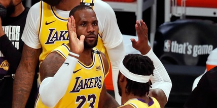 Nba, Milwaukee allunga. Davis e James trascinano i Lakers