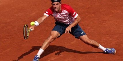 Cecchinato batte De Minaur: al Roland Garros sarà derby con Musetti
