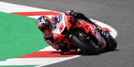 MotoGp, Gp Catalogna: Zarco davanti nelle libere 2, Rossi 19°