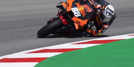 MotoGp Germania: Oliveira comanda le libere 2, caduta per Valentino Rossi