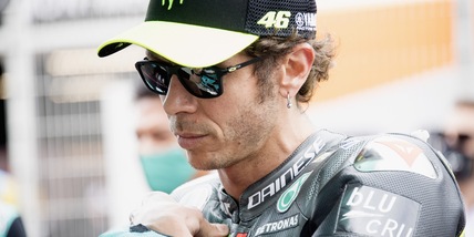 MotoGp, dalla Spagna: "Valentino Rossi valuta il ritiro in estate"