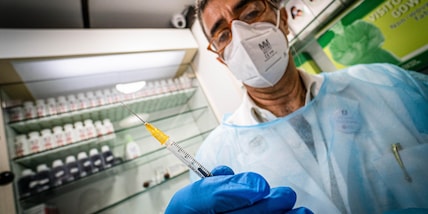 Vaccini, il Parlamento Ue chiede la revoca dei brevetti