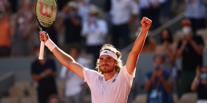 Tsitsipas è in finale al Roland Garros. Sconfitto Zverev in 5 set