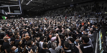 La Virtus Bologna vince lo Scudetto. Milano perde anche gara 4