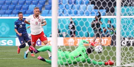 Juve, altro autogol: Szczesny dopo Demiral, ed è pure da record